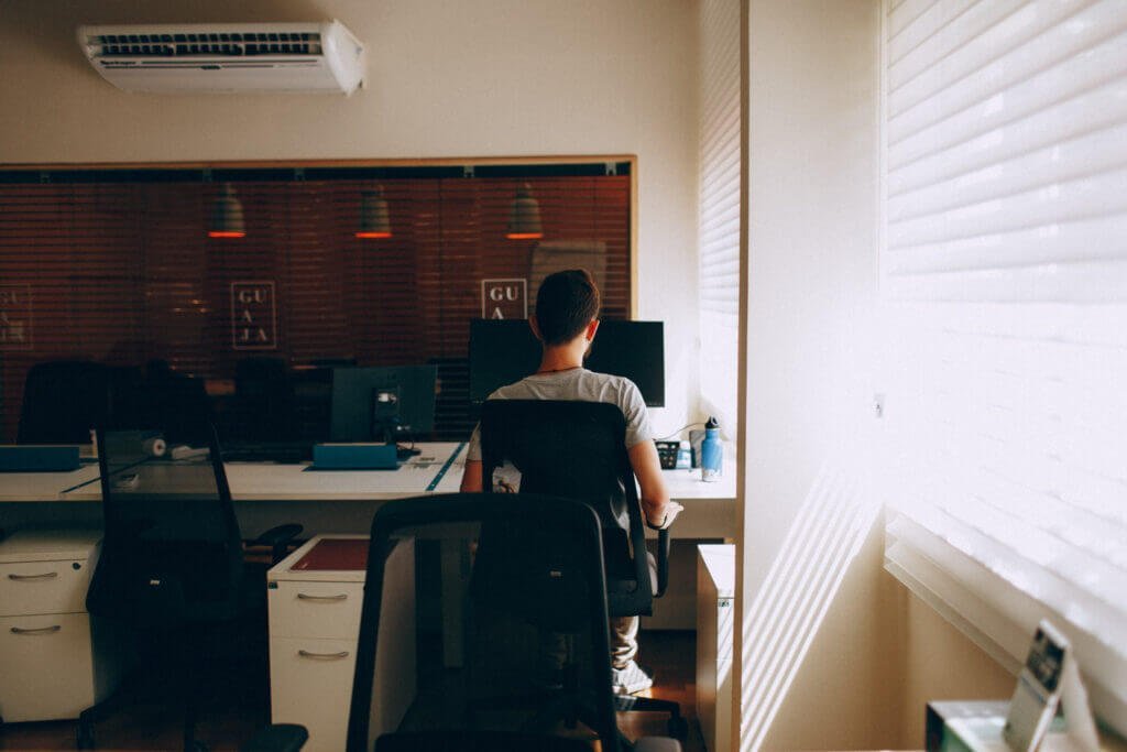How To Set Up Your Room For Editing - bitesandtickles